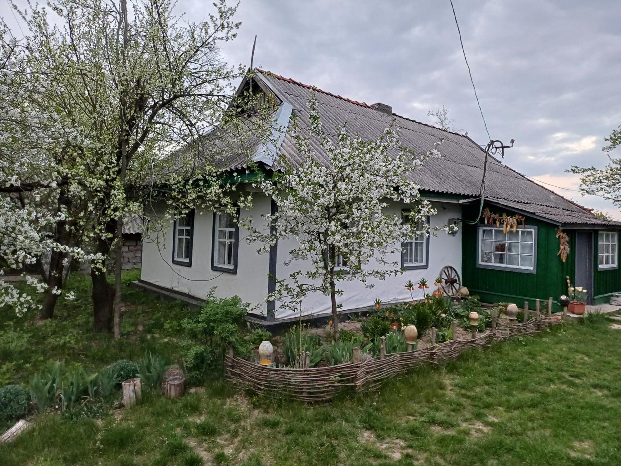 Медова Садиба Szubotyiv Kültér fotó